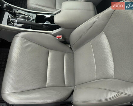 Сірий Хонда Аккорд, об'ємом двигуна 3.5 л та пробігом 107 тис. км за 17900 $, фото 36 на Automoto.ua