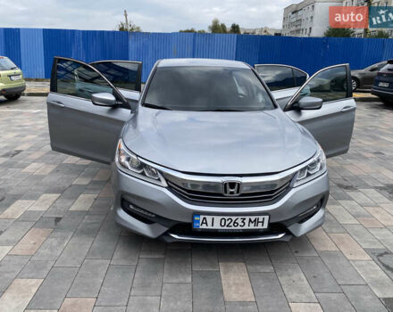 Серый Хонда Аккорд, объемом двигателя 2.36 л и пробегом 140 тыс. км за 15000 $, фото 9 на Automoto.ua
