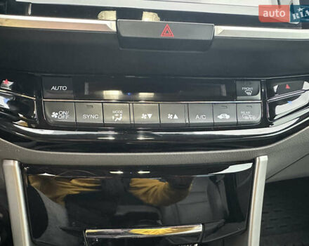 Сірий Хонда Аккорд, об'ємом двигуна 3.5 л та пробігом 107 тис. км за 17900 $, фото 46 на Automoto.ua