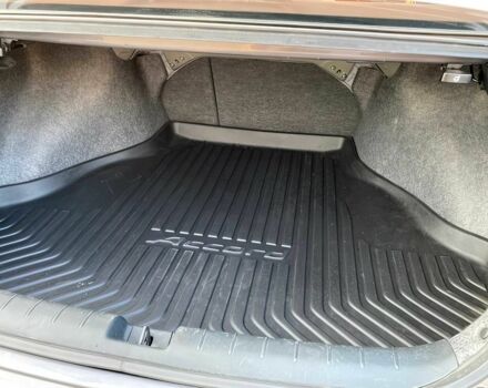 Серый Хонда Аккорд, объемом двигателя 2.4 л и пробегом 68 тыс. км за 9000 $, фото 13 на Automoto.ua