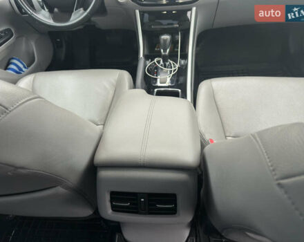 Сірий Хонда Аккорд, об'ємом двигуна 3.5 л та пробігом 107 тис. км за 17900 $, фото 30 на Automoto.ua