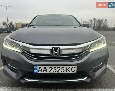 Сірий Хонда Аккорд, об'ємом двигуна 3.5 л та пробігом 107 тис. км за 17900 $, фото 1 на Automoto.ua
