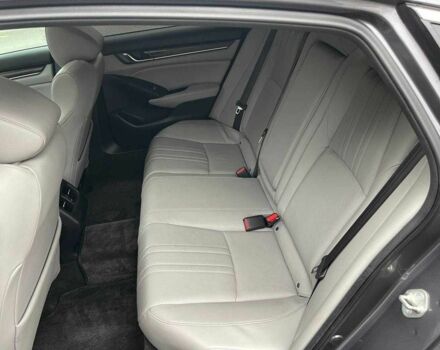 Серый Хонда Аккорд, объемом двигателя 1.5 л и пробегом 120 тыс. км за 17000 $, фото 7 на Automoto.ua