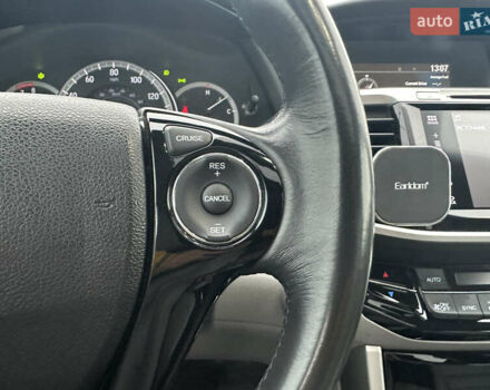 Сірий Хонда Аккорд, об'ємом двигуна 3.5 л та пробігом 107 тис. км за 17900 $, фото 57 на Automoto.ua