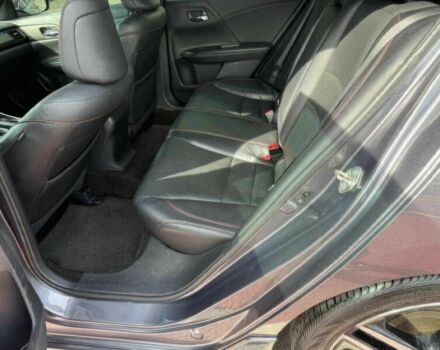 Серый Хонда Аккорд, объемом двигателя 2.4 л и пробегом 52 тыс. км за 3800 $, фото 7 на Automoto.ua