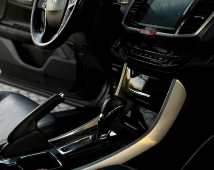 Сірий Хонда Аккорд, об'ємом двигуна 2.35 л та пробігом 117 тис. км за 17500 $, фото 8 на Automoto.ua