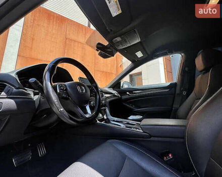 Серый Хонда Аккорд, объемом двигателя 1.5 л и пробегом 95 тыс. км за 17800 $, фото 12 на Automoto.ua