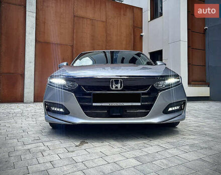 Серый Хонда Аккорд, объемом двигателя 1.5 л и пробегом 95 тыс. км за 17800 $, фото 2 на Automoto.ua