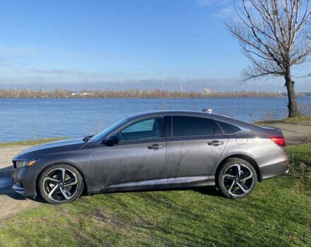 Сірий Хонда Аккорд, об'ємом двигуна 1.5 л та пробігом 108 тис. км за 15999 $, фото 2 на Automoto.ua