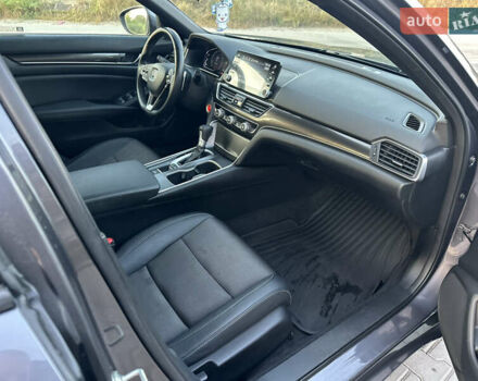 Серый Хонда Аккорд, объемом двигателя 1.5 л и пробегом 144 тыс. км за 18500 $, фото 9 на Automoto.ua