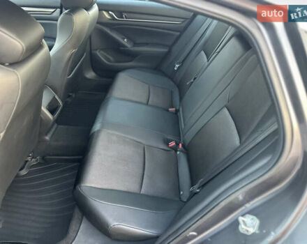 Серый Хонда Аккорд, объемом двигателя 1.5 л и пробегом 144 тыс. км за 18500 $, фото 4 на Automoto.ua