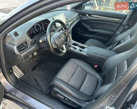 Серый Хонда Аккорд, объемом двигателя 1.5 л и пробегом 144 тыс. км за 18500 $, фото 2 на Automoto.ua