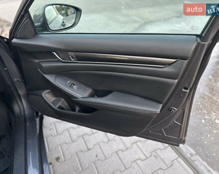 Серый Хонда Аккорд, объемом двигателя 1.5 л и пробегом 144 тыс. км за 18500 $, фото 10 на Automoto.ua