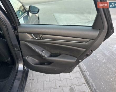 Серый Хонда Аккорд, объемом двигателя 1.5 л и пробегом 144 тыс. км за 18500 $, фото 8 на Automoto.ua