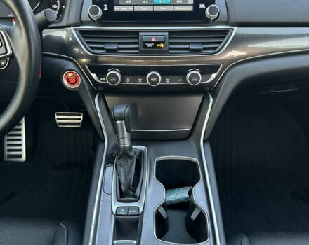 Серый Хонда Аккорд, объемом двигателя 1.5 л и пробегом 144 тыс. км за 18500 $, фото 14 на Automoto.ua