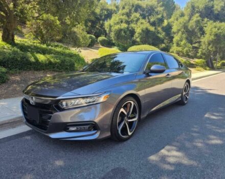 Серый Хонда Аккорд, объемом двигателя 1.5 л и пробегом 40 тыс. км за 13200 $, фото 2 на Automoto.ua