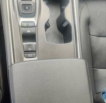 Серый Хонда Аккорд, объемом двигателя 2 л и пробегом 198 тыс. км за 21500 $, фото 32 на Automoto.ua