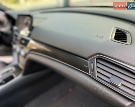 Сірий Хонда Аккорд, об'ємом двигуна 1.99 л та пробігом 41 тис. км за 24900 $, фото 58 на Automoto.ua