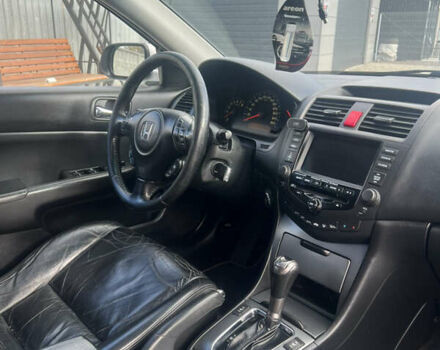 Серый Хонда Аккорд, объемом двигателя 2.35 л и пробегом 272 тыс. км за 6000 $, фото 17 на Automoto.ua