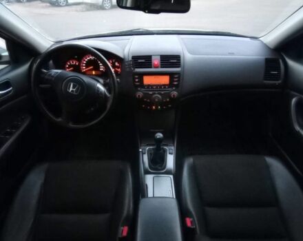 Серый Хонда Аккорд, объемом двигателя 2.2 л и пробегом 294 тыс. км за 3132 $, фото 4 на Automoto.ua