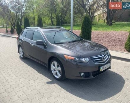 Серый Хонда Аккорд, объемом двигателя 2.4 л и пробегом 200 тыс. км за 11500 $, фото 5 на Automoto.ua