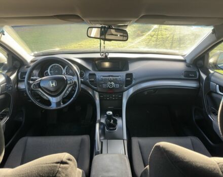 Серый Хонда Аккорд, объемом двигателя 2.2 л и пробегом 506 тыс. км за 3699 $, фото 5 на Automoto.ua