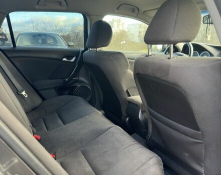 Серый Хонда Аккорд, объемом двигателя 2.2 л и пробегом 506 тыс. км за 3699 $, фото 7 на Automoto.ua