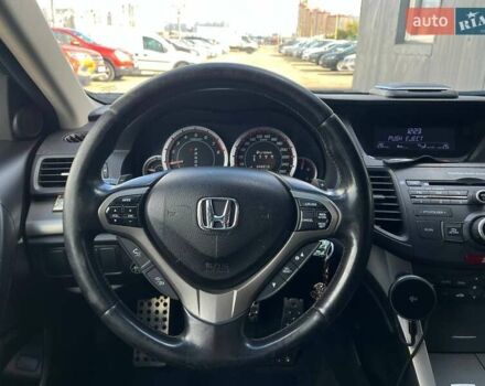 Серый Хонда Аккорд, объемом двигателя 2.35 л и пробегом 244 тыс. км за 9690 $, фото 14 на Automoto.ua