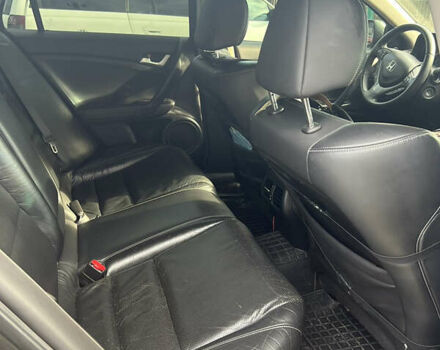 Серый Хонда Аккорд, объемом двигателя 2.4 л и пробегом 213 тыс. км за 10200 $, фото 6 на Automoto.ua