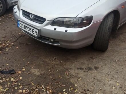 Серый Хонда Аккорд, объемом двигателя 1.9 л и пробегом 360 тыс. км за 3000 $, фото 1 на Automoto.ua