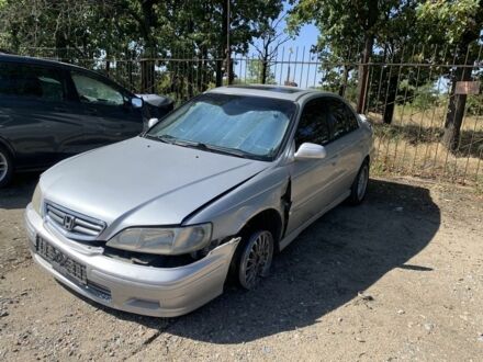 Серый Хонда Аккорд, объемом двигателя 1.9 л и пробегом 80 тыс. км за 800 $, фото 1 на Automoto.ua