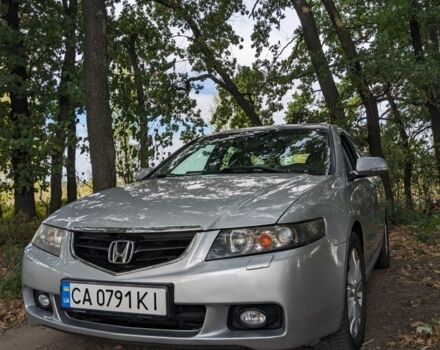 Серый Хонда Аккорд, объемом двигателя 2.4 л и пробегом 190 тыс. км за 2900 $, фото 1 на Automoto.ua