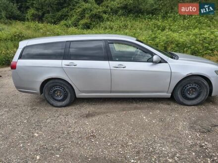Хонда Аккорд 2004 у Ужгороді на Automoto.ua Сірий Хонда Аккорд, об'ємом двигуна 2.2 л та пробігом 328 тис. км за 2999 $, фото 1 на Automoto.ua