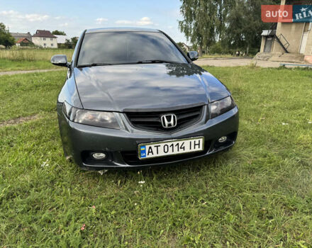 Серый Хонда Аккорд, объемом двигателя 2.2 л и пробегом 222 тыс. км за 6300 $, фото 1 на Automoto.ua