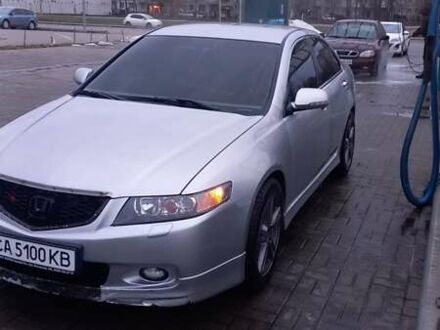 Хонда Аккорд 2004 у Черкасах на Automoto.ua Сірий Хонда Аккорд, об'ємом двигуна 2.35 л та пробігом 430 тис. км за 5300 $, фото 1 на Automoto.ua