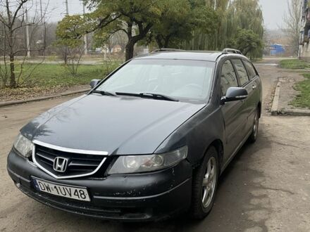 Серый Хонда Аккорд, объемом двигателя 2.2 л и пробегом 300 тыс. км за 2000 $, фото 1 на Automoto.ua