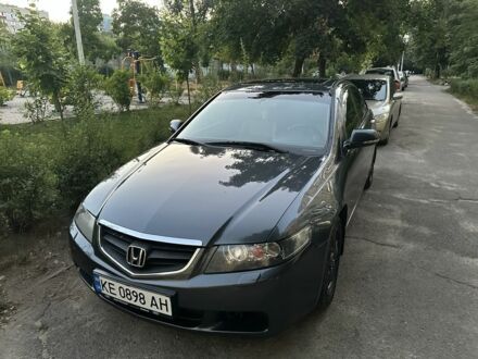 Серый Хонда Аккорд, объемом двигателя 2.2 л и пробегом 350 тыс. км за 5600 $, фото 1 на Automoto.ua
