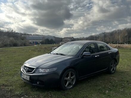 Серый Хонда Аккорд, объемом двигателя 2.2 л и пробегом 250 тыс. км за 3350 $, фото 1 на Automoto.ua