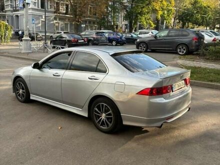 Серый Хонда Аккорд, объемом двигателя 2.4 л и пробегом 247 тыс. км за 5000 $, фото 1 на Automoto.ua