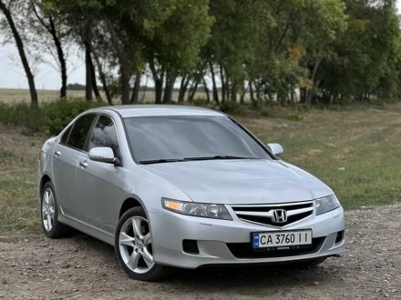 Серый Хонда Аккорд, объемом двигателя 2.2 л и пробегом 207 тыс. км за 6899 $, фото 1 на Automoto.ua