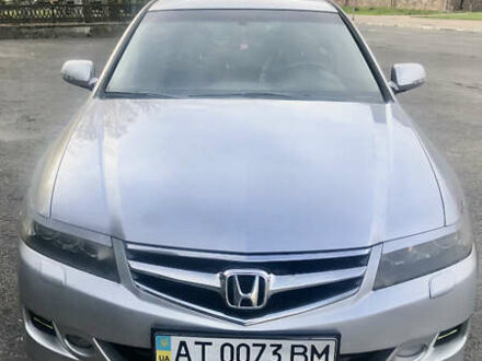 Хонда Аккорд 2006 у Долине на Automoto.ua Сірий Хонда Аккорд, об'ємом двигуна 2.35 л та пробігом 222 тис. км за 6800 $, фото 1 на Automoto.ua