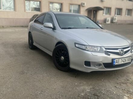 Серый Хонда Аккорд, объемом двигателя 2.4 л и пробегом 480 тыс. км за 4950 $, фото 1 на Automoto.ua