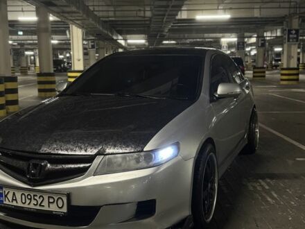 Сірий Хонда Аккорд, об'ємом двигуна 2 л та пробігом 300 тис. км за 5500 $, фото 1 на Automoto.ua