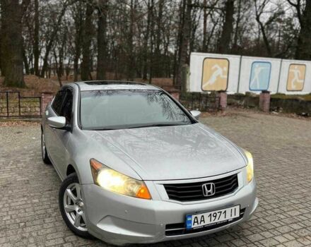 Серый Хонда Аккорд, объемом двигателя 2.4 л и пробегом 260 тыс. км за 6000 $, фото 1 на Automoto.ua