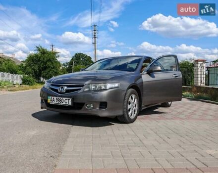 Серый Хонда Аккорд, объемом двигателя 2 л и пробегом 108 тыс. км за 8999 $, фото 1 на Automoto.ua