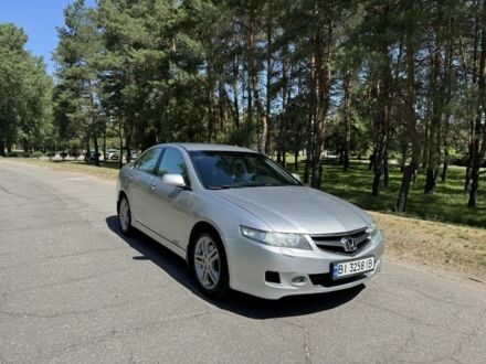Хонда Аккорд 2007 у Кременчуге на Automoto.ua Сірий Хонда Аккорд, об'ємом двигуна 2 л та пробігом 225 тис. км за 5950 $, фото 1 на Automoto.ua