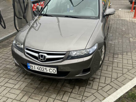 Серый Хонда Аккорд, объемом двигателя 2 л и пробегом 218 тыс. км за 7100 $, фото 1 на Automoto.ua