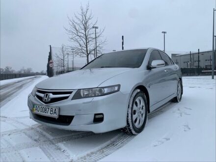 Хонда Аккорд 2007 у Мукачеве на Automoto.ua Сірий Хонда Аккорд, об'ємом двигуна 2 л та пробігом 292 тис. км за 6800 $, фото 1 на Automoto.ua