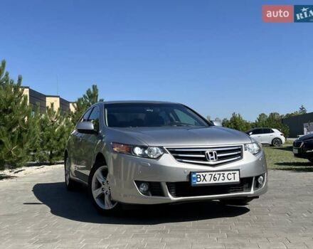 Сірий Хонда Аккорд, об'ємом двигуна 2 л та пробігом 242 тис. км за 8900 $, фото 1 на Automoto.ua