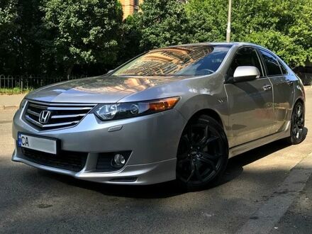 Серый Хонда Аккорд, объемом двигателя 2.4 л и пробегом 247 тыс. км за 9700 $, фото 1 на Automoto.ua